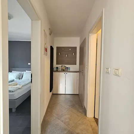 Apartment Apartma Bright
