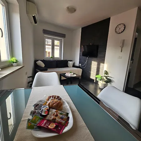 Apartma Bright *