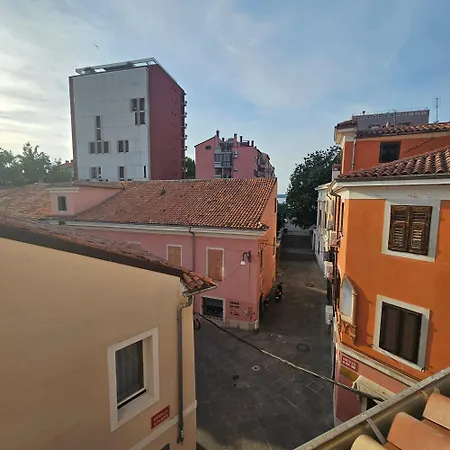 Apartment Apartma Bright Koper