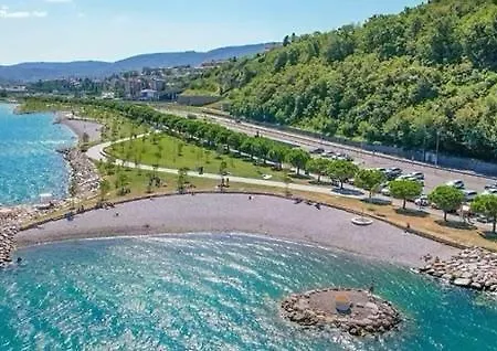 Apartment Apartma Bright Koper